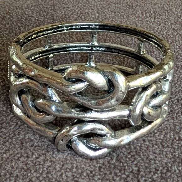 Unknown Jewelry - Vintage Knot Bracelet